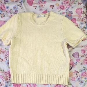 Abercrombie & Fitch Light Yellow Crew Neck Sweater